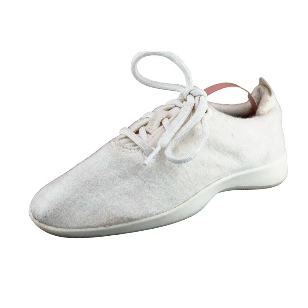Allbirds Wool Runner Women Size 7‎ M Beige Fashion Sneakers Fabric